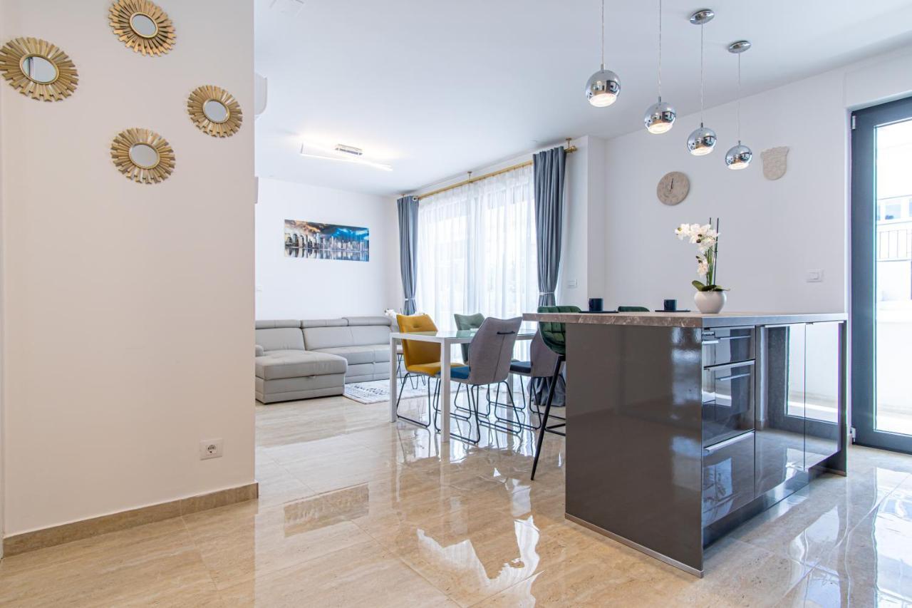 Ledeno More Luxury Apartments Split Ngoại thất bức ảnh