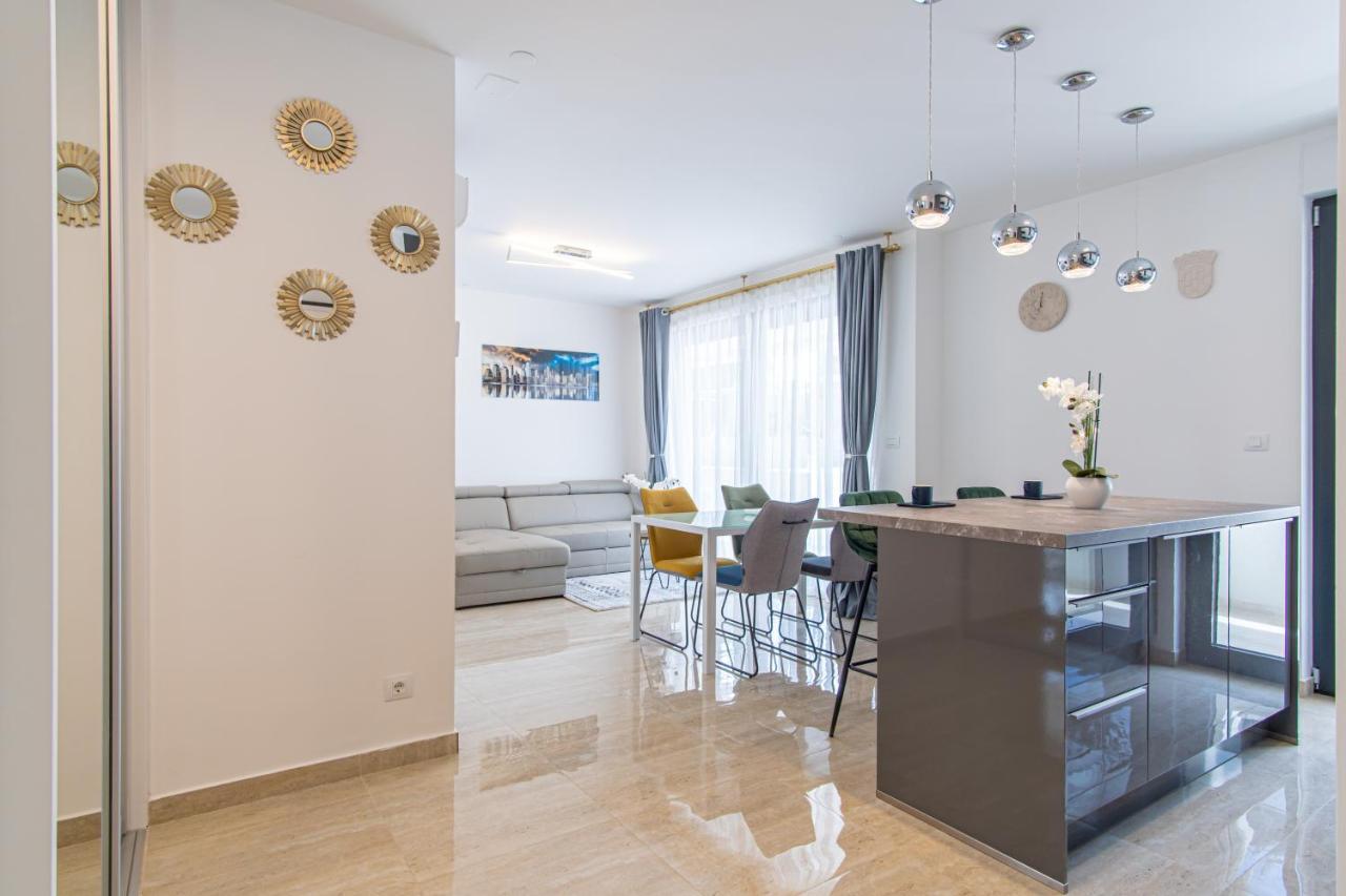 Ledeno More Luxury Apartments Split Ngoại thất bức ảnh