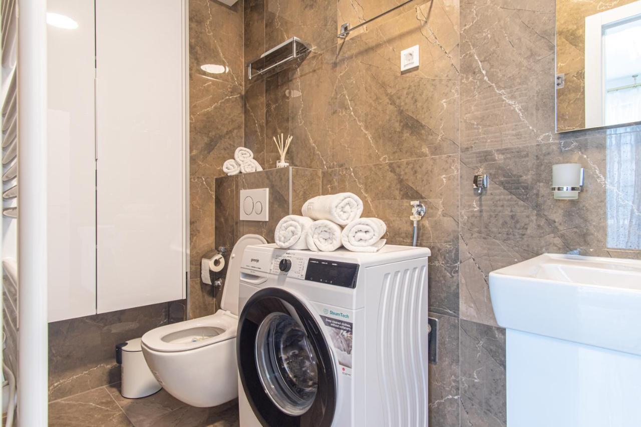 Ledeno More Luxury Apartments Split Ngoại thất bức ảnh